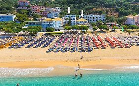 Vrachos Beach Apartments